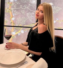 Фото проститутки Юля №3 в городе Ханты-Мансийск